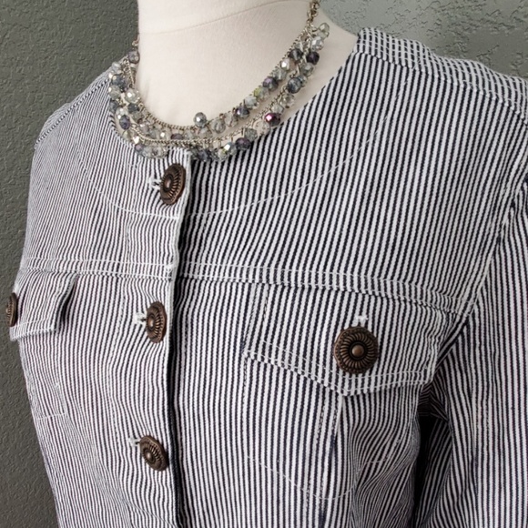 Jacket - Picture 3 of 8